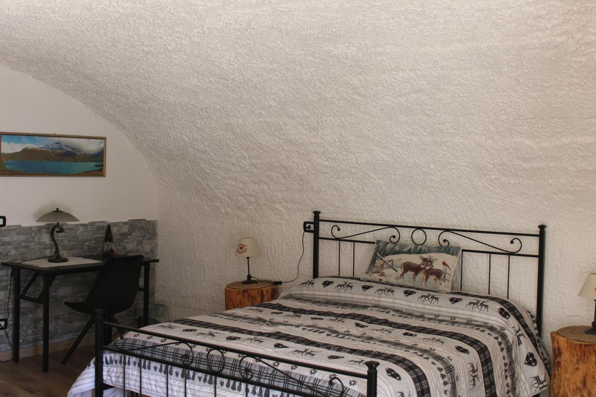 B&B La Meridiana Moncenisio Eksteriør billede